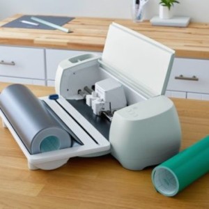 CRICUT ROLL HOLDER FOR SMART MATERIALS